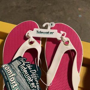 5 for $25 Brand new women’s Tidewater comfort way flip-flops size 10